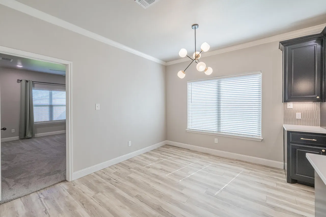 Photo 6 — 6906 16th Street, Lubbock, TX 79416