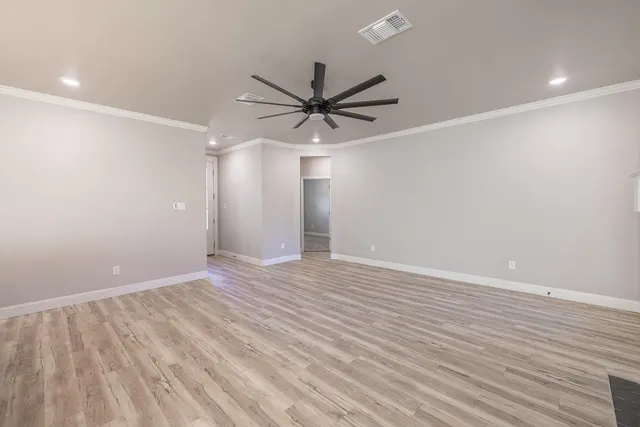 Photo 7 — 6906 16th Street, Lubbock, TX 79416