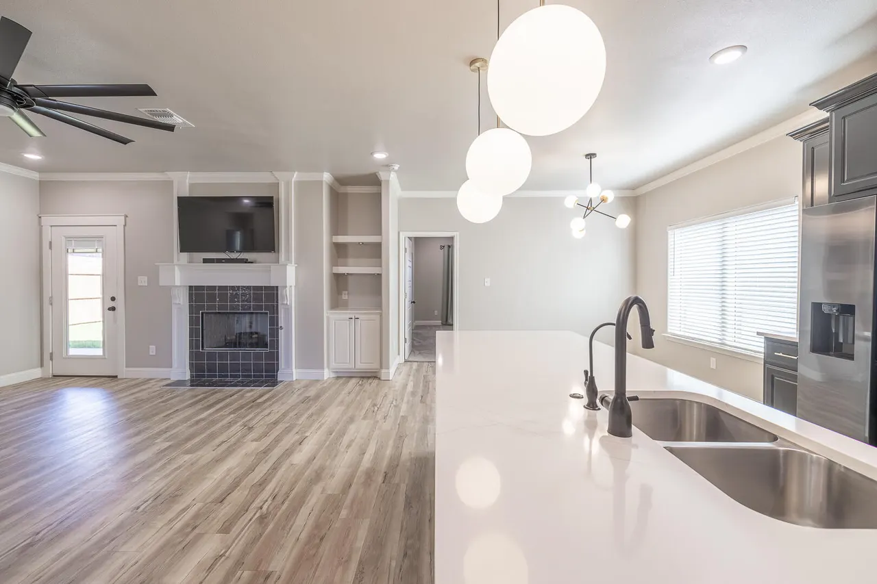 Photo 9 — 6906 16th Street, Lubbock, TX 79416
