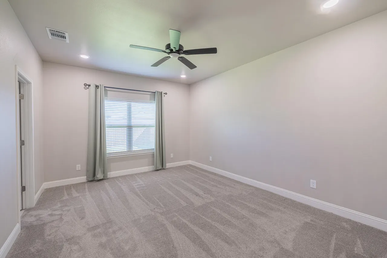 Photo 19 — 6906 16th Street, Lubbock, TX 79416
