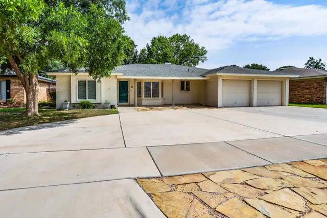Photo 2 — 3708 76th Street, Lubbock, TX 79423