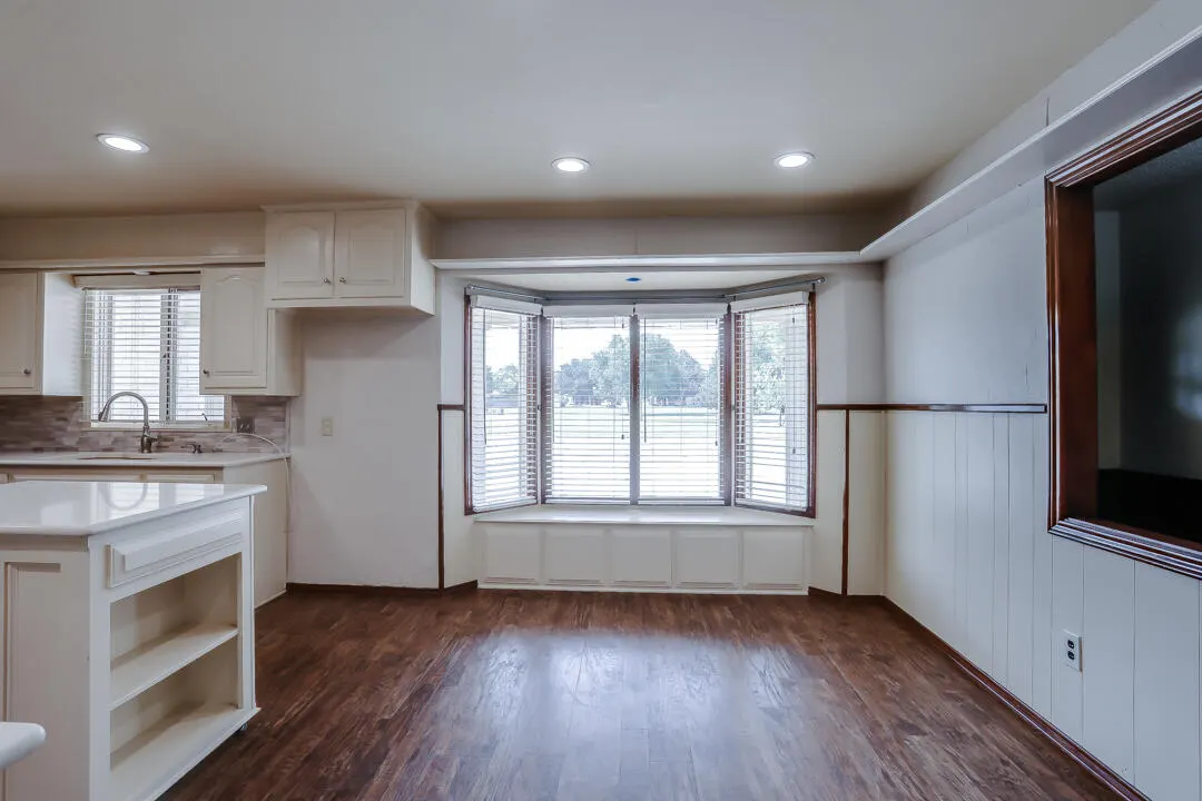 Photo 14 — 3708 76th Street, Lubbock, TX 79423