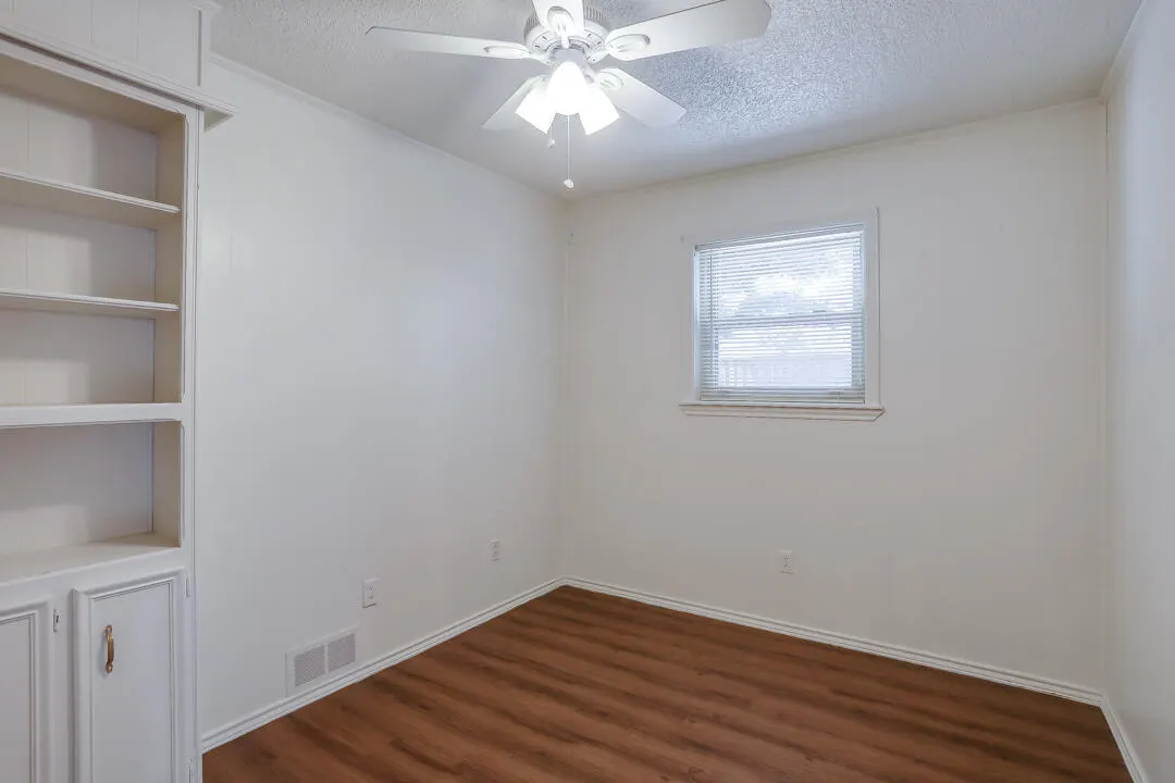 Photo 15 — 3708 76th Street, Lubbock, TX 79423