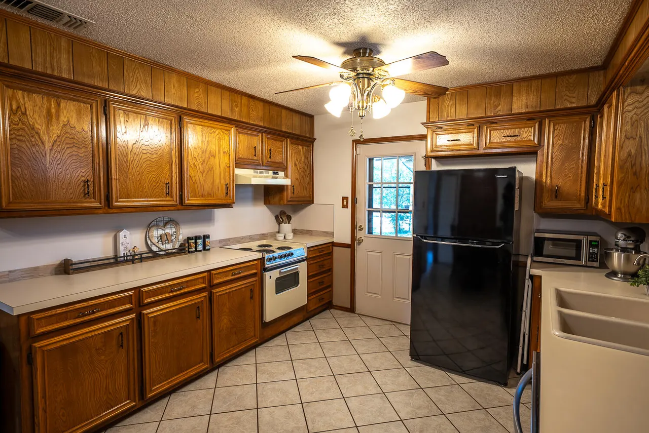 Photo 4 — 5017 62nd Street, Lubbock, TX 79414