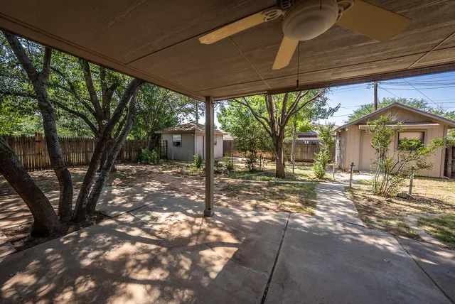 Photo 8 — 5017 62nd Street, Lubbock, TX 79414