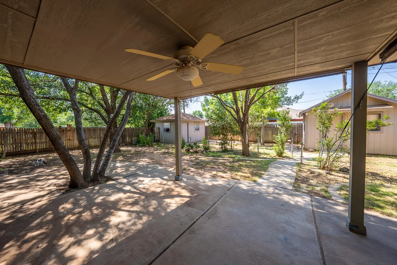 Photo 9 — 5017 62nd Street, Lubbock, TX 79414