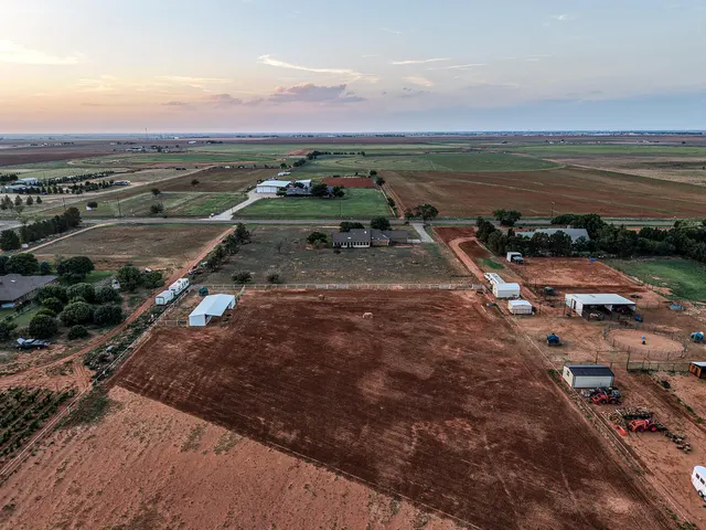 Photo 4 — 10025 Woodrow Road, Ropesville, TX 79358