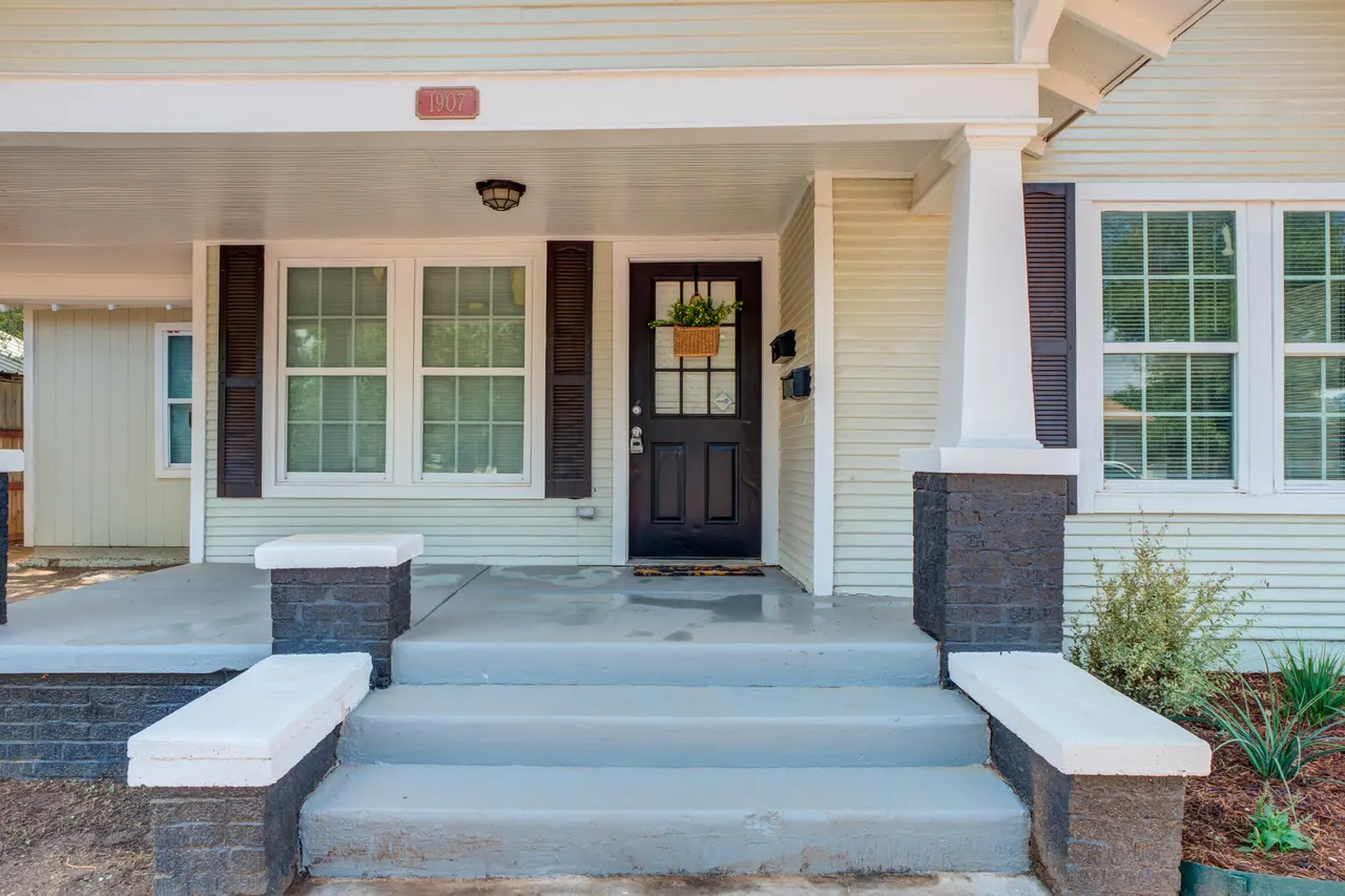 Photo 4 — 1907 16th Street, Lubbock, TX 79401