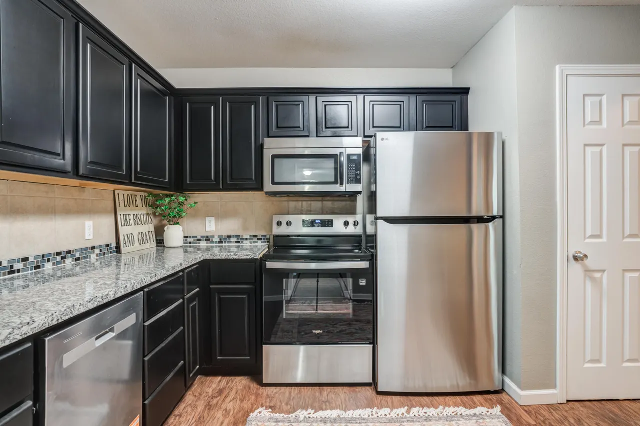 Photo 15 — 1907 16th Street, Lubbock, TX 79401