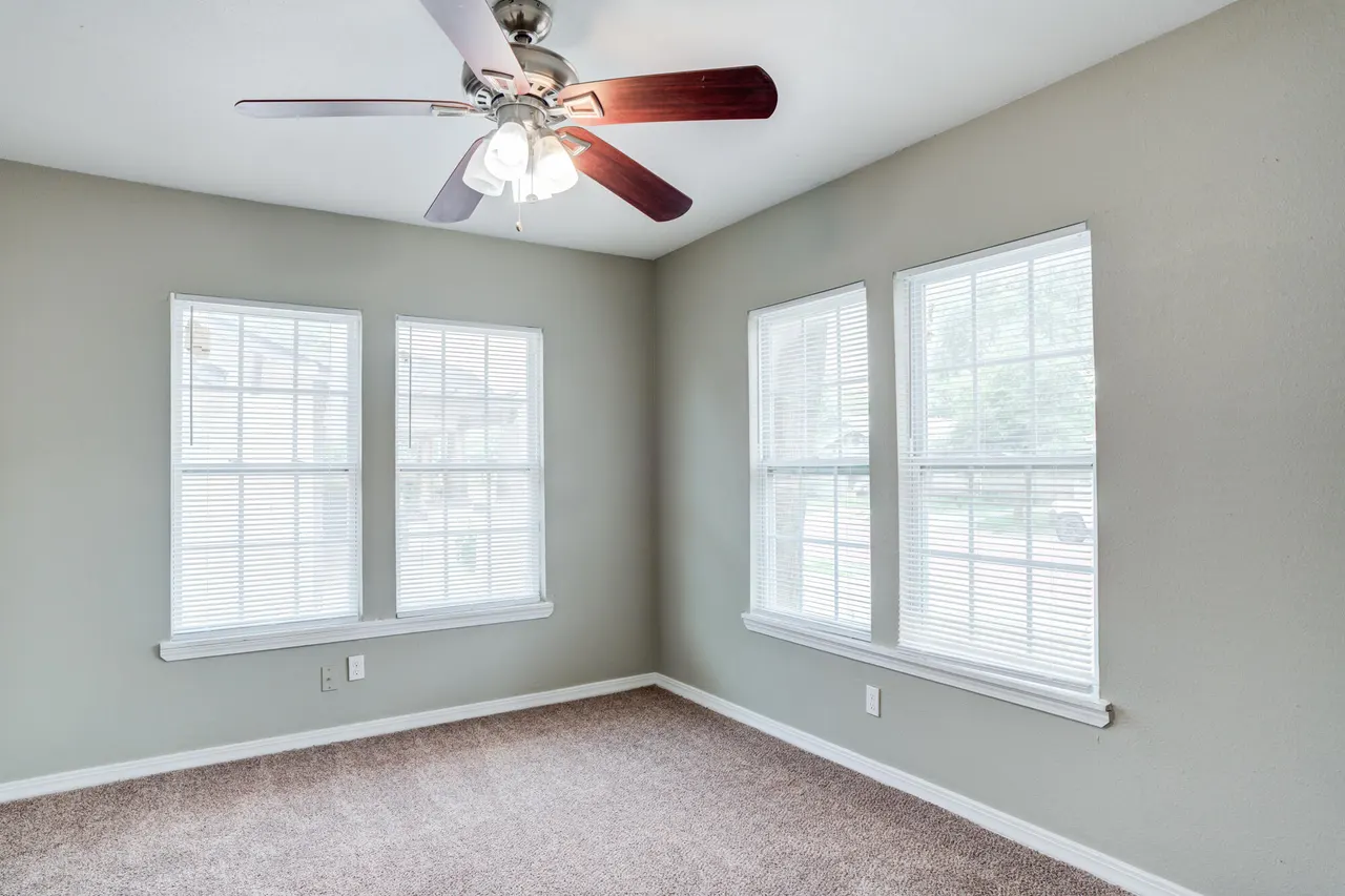 Photo 19 — 1907 16th Street, Lubbock, TX 79401