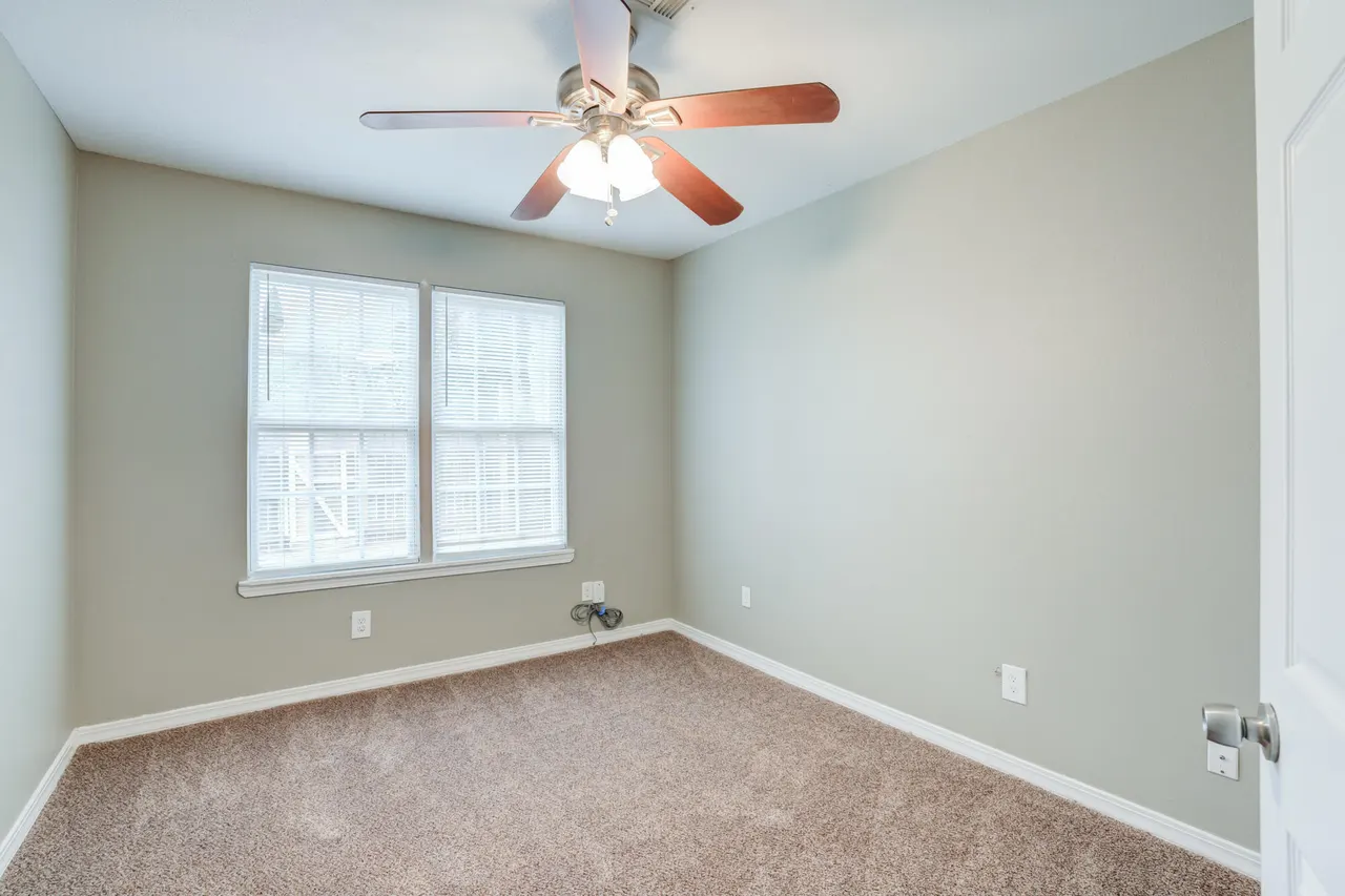 Photo 33 — 1907 16th Street, Lubbock, TX 79401