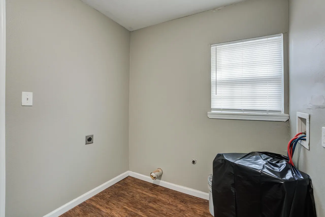 Photo 37 — 1907 16th Street, Lubbock, TX 79401