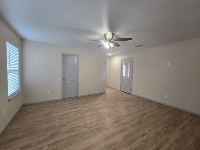 Photo 8 — 2106 88th Street, Lubbock, TX 79423