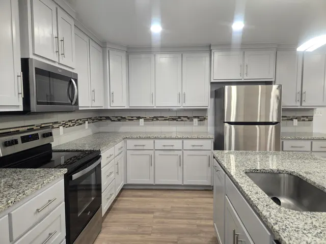 Photo 6 — 2108 88th Street, Lubbock, TX 79423