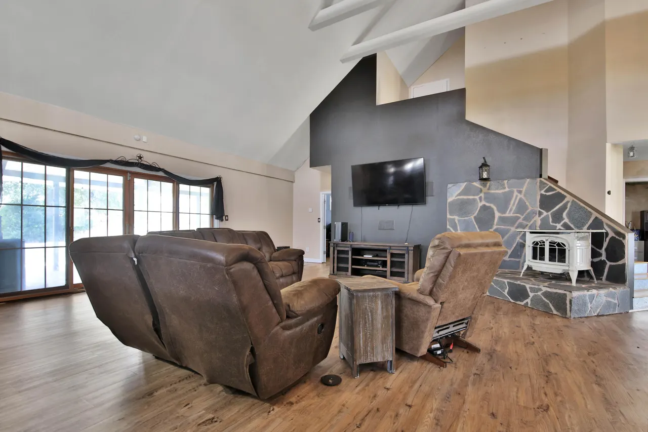 Photo 12 — 1401 11th Street, Shallowater, TX 79363