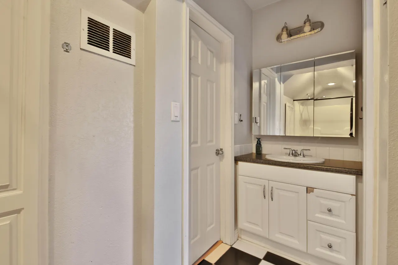 Photo 31 — 1401 11th Street, Shallowater, TX 79363