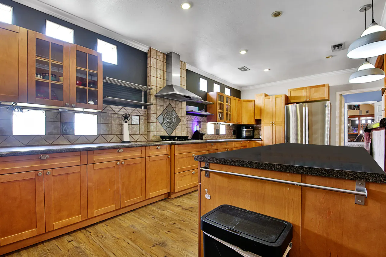 Photo 13 — 1401 11th Street, Shallowater, TX 79363