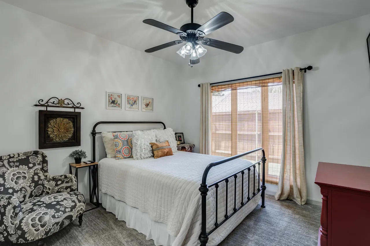 Photo 5 — 8506 Rochester Avenue, Lubbock, TX 79424
