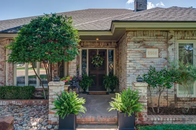 Photo 2 — 8506 Rochester Avenue, Lubbock, TX 79424