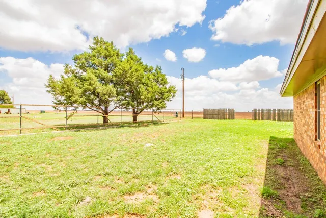 Photo 4 — 8710 N County Rd 2000, Lubbock, TX 79415