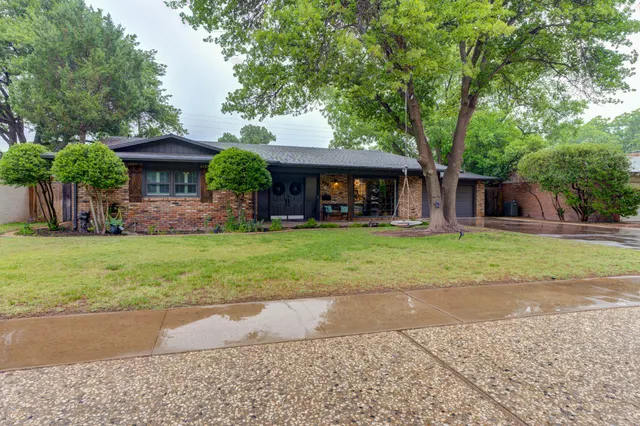 Front exterior — 6207 Lynnhaven Drive, Lubbock, TX 79413