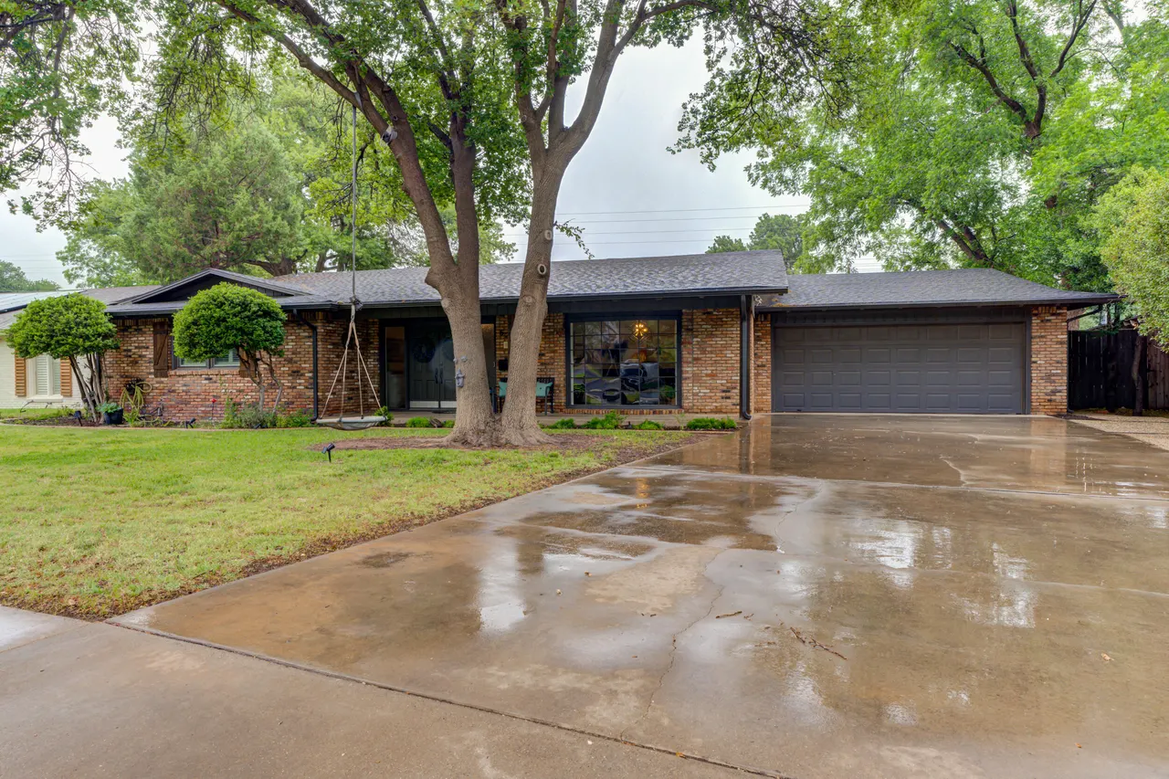 Photo 7 — 6207 Lynnhaven Drive, Lubbock, TX 79413