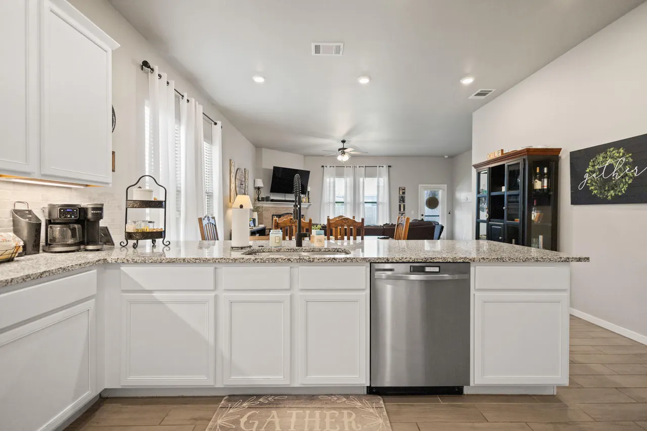 Photo 8 — 10411 Xenia Avenue, Lubbock, TX 79424