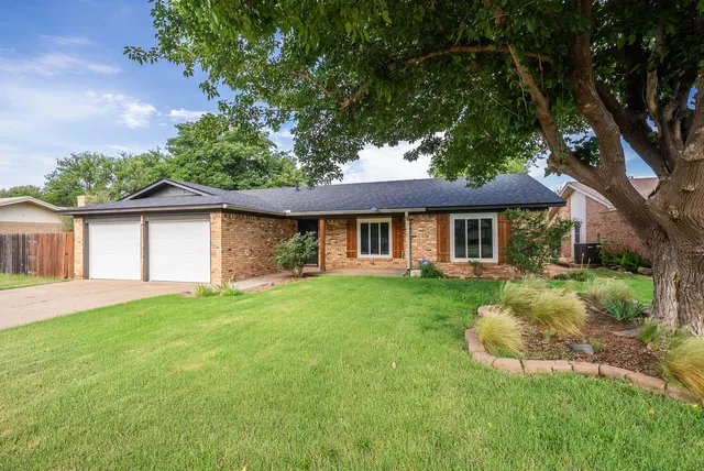 Photo 7 — 8218 Louisville Avenue, Lubbock, TX 79423