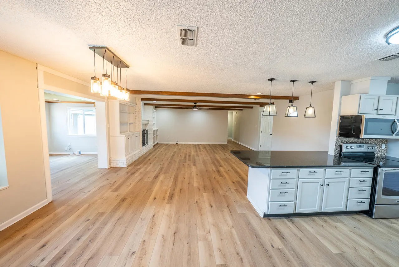 Photo 4 — 8218 Louisville Avenue, Lubbock, TX 79423