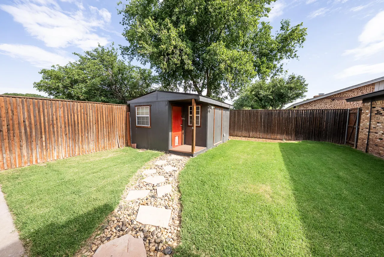 Photo 23 — 8218 Louisville Avenue, Lubbock, TX 79423