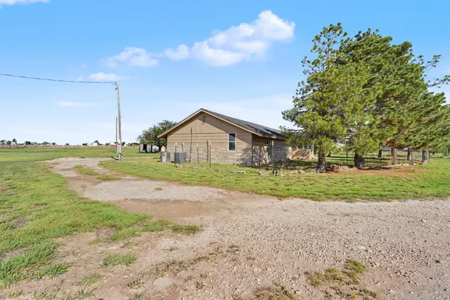 Photo 3 — 15625 N County Road 2000, Lubbock, TX 79415