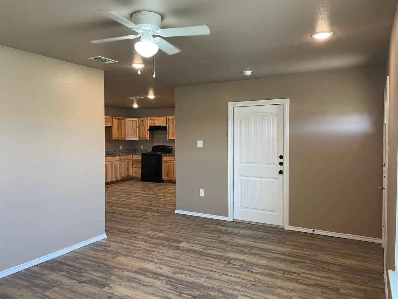 Photo 4 — 2219 E Main Street, Lubbock, TX 79403
