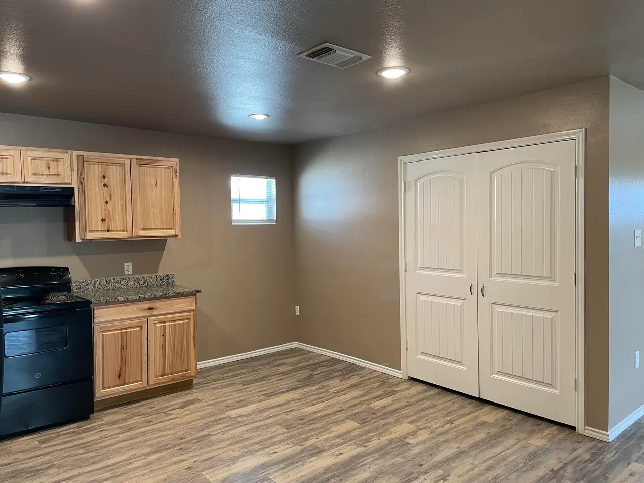 Photo 6 — 2219 E Main Street, Lubbock, TX 79403