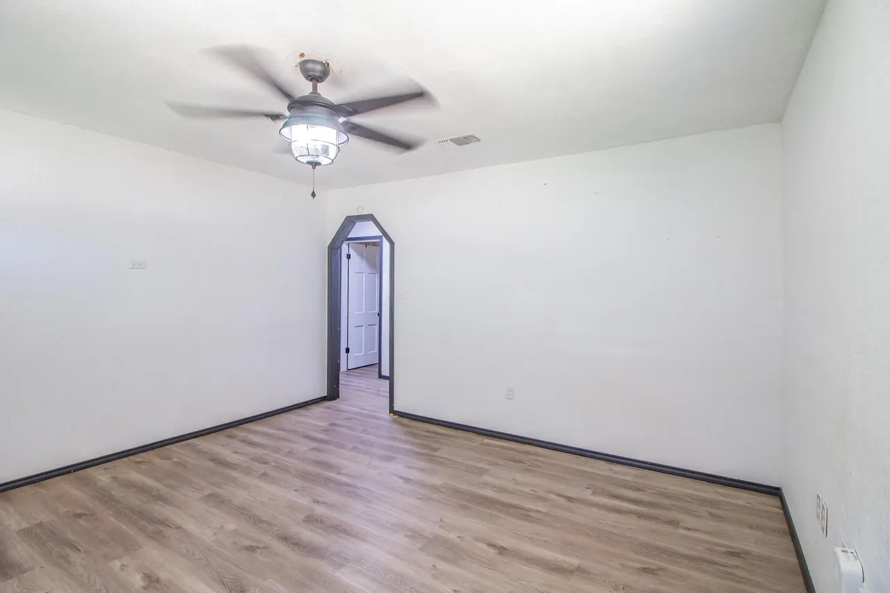 Photo 2 — 406 E Buckley Street, Brownfield, TX 79316