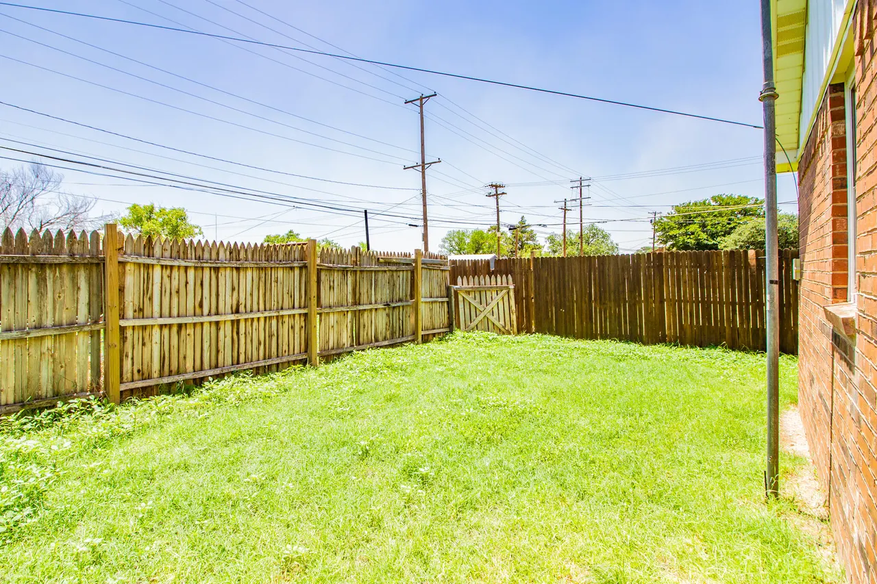 Photo 29 — 406 E Buckley Street, Brownfield, TX 79316
