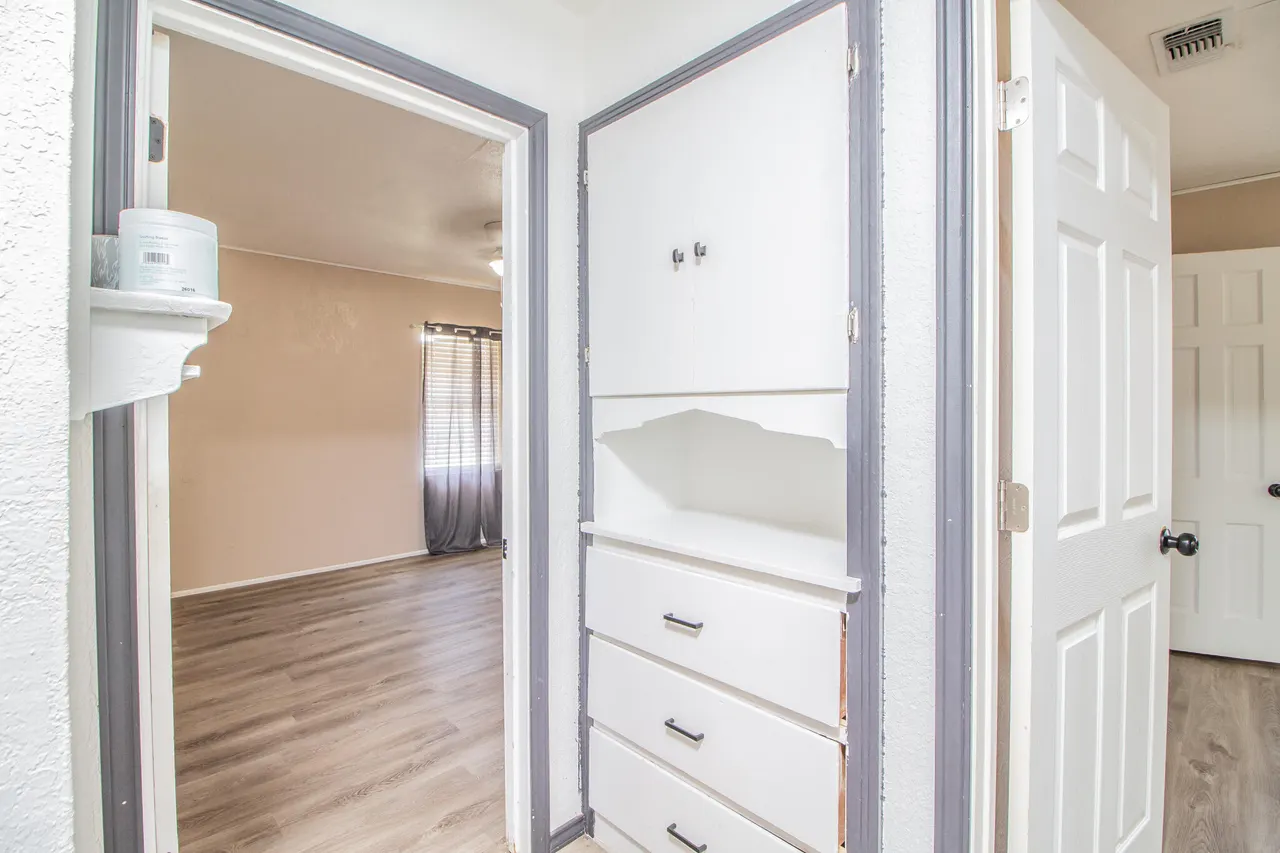 Photo 10 — 406 E Buckley Street, Brownfield, TX 79316
