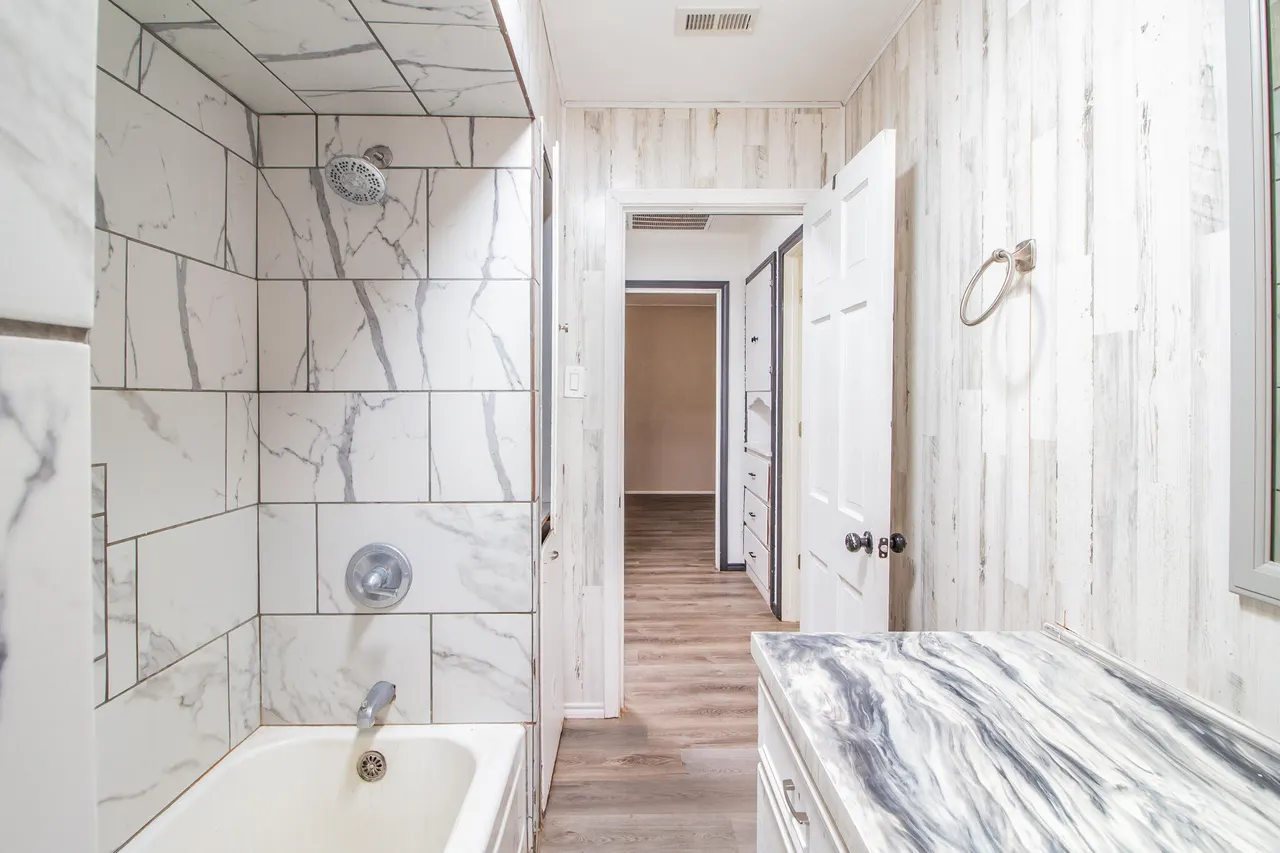Photo 9 — 406 E Buckley Street, Brownfield, TX 79316