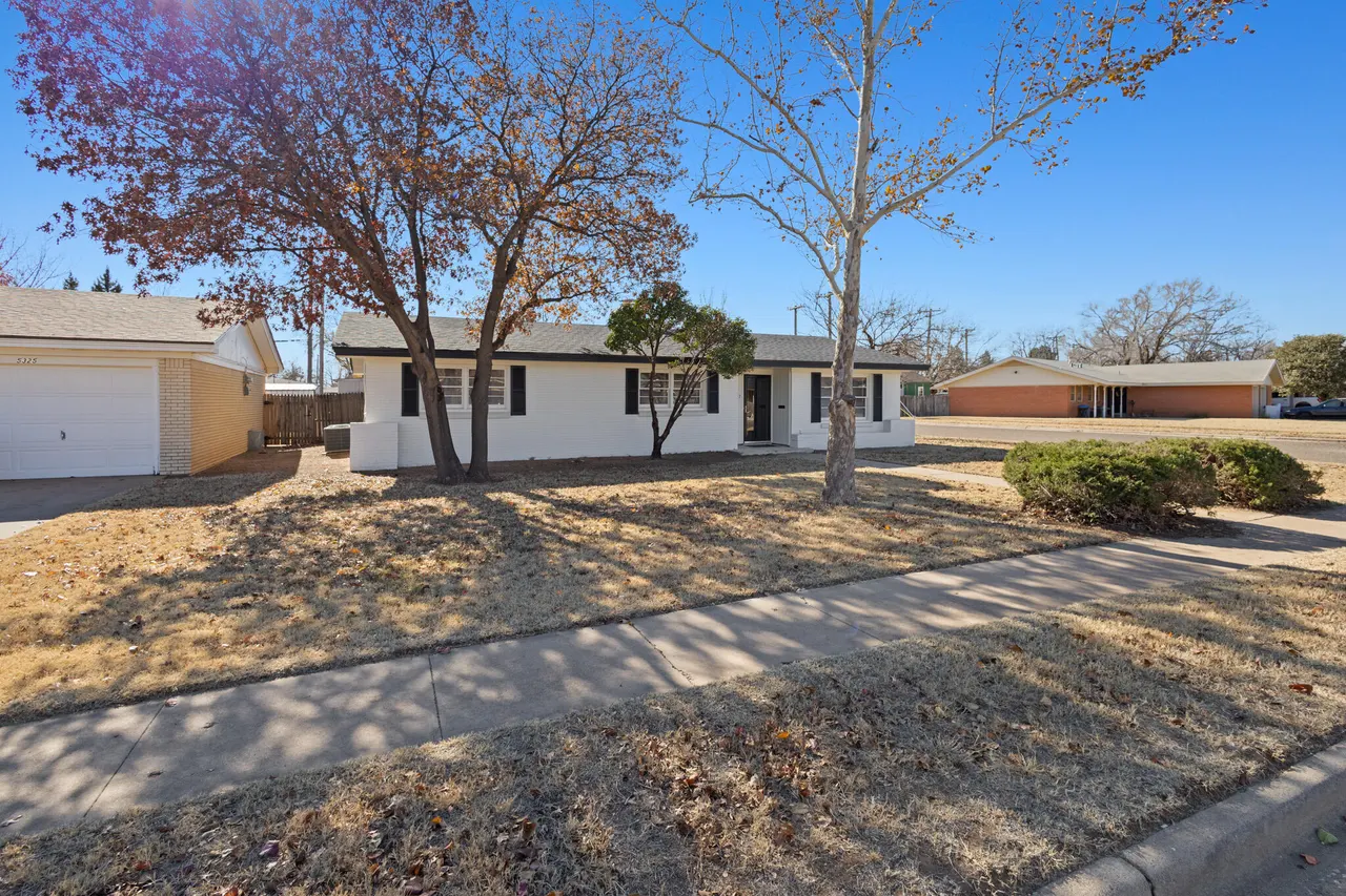 Photo 3 — 5327 31st Street, Lubbock, TX 79407