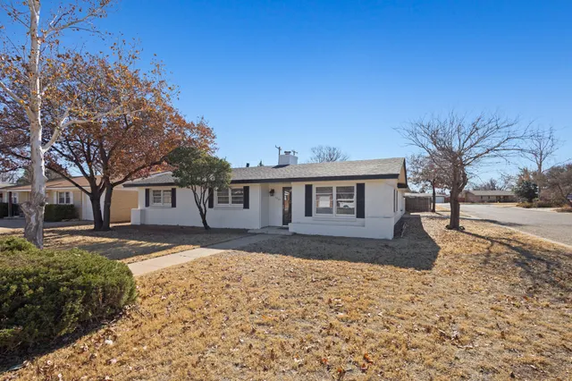 Photo 4 — 5327 31st Street, Lubbock, TX 79407