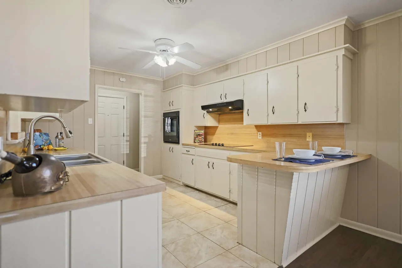 Photo 20 — 5327 31st Street, Lubbock, TX 79407