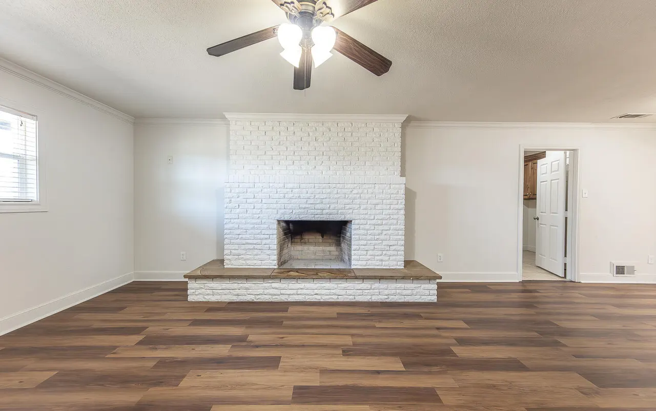 Photo 2 — 6102 21st Street, Lubbock, TX 79407