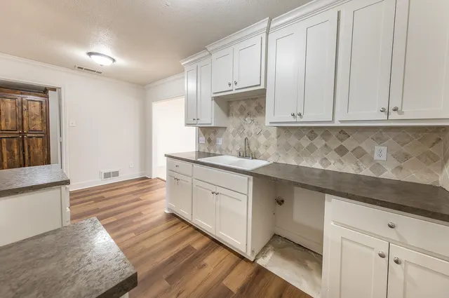 Photo 7 — 6102 21st Street, Lubbock, TX 79407