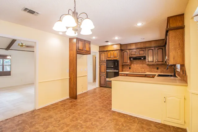 Photo 6 — 5524 75th Street, Lubbock, TX 79424