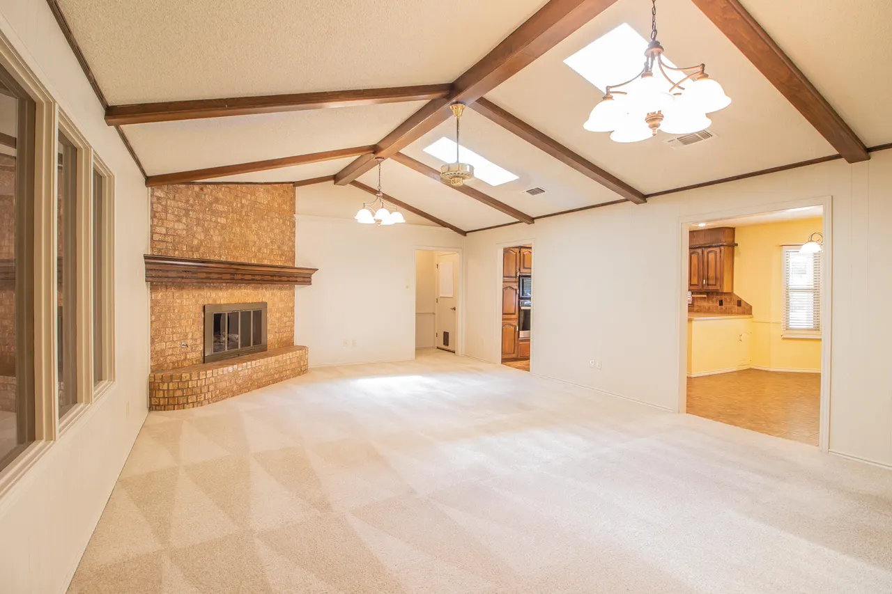 Photo 11 — 5524 75th Street, Lubbock, TX 79424