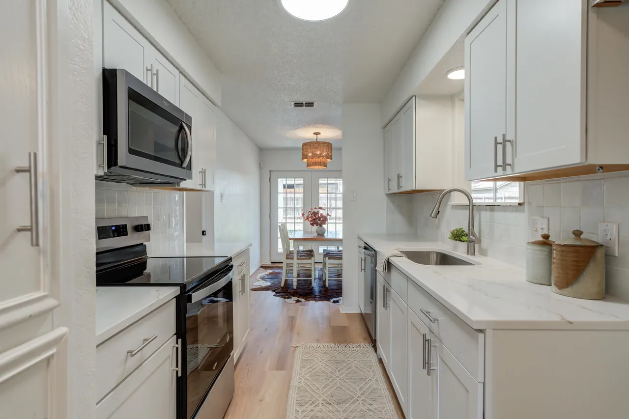 Photo 13 — 5018 70th Street, Lubbock, TX 79424