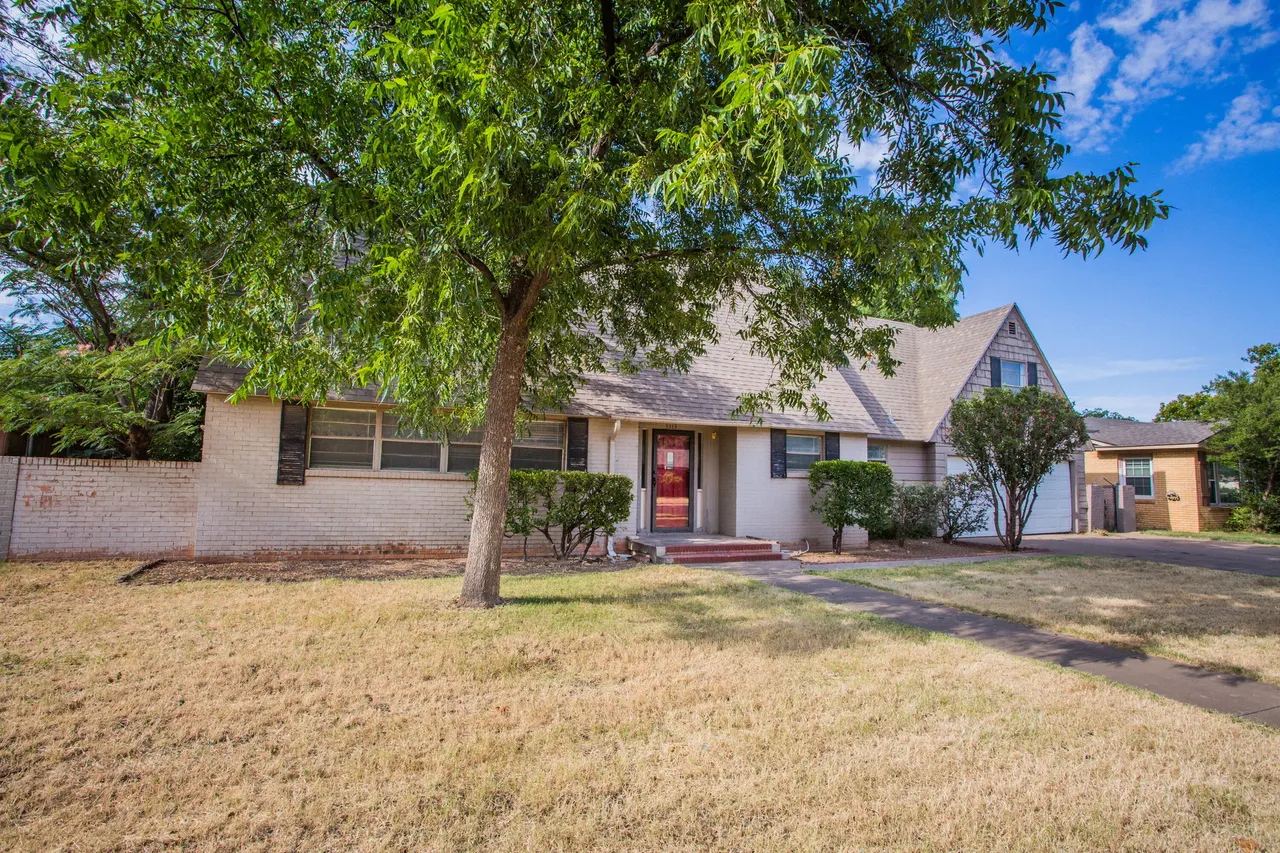 Photo 69 — 3113 32nd Street, Lubbock, TX 79410