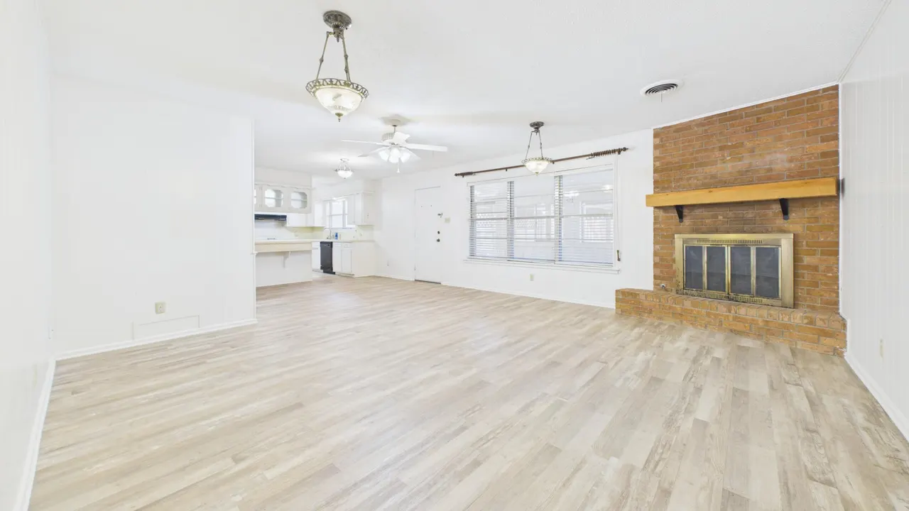 Photo 12 — 3406 68th Drive, Lubbock, TX 79413