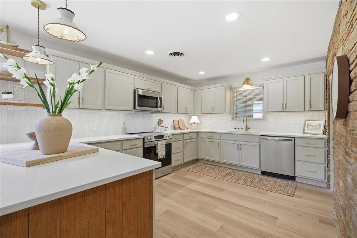 Photo 3 — 3410 59th Street, Lubbock, TX 79413