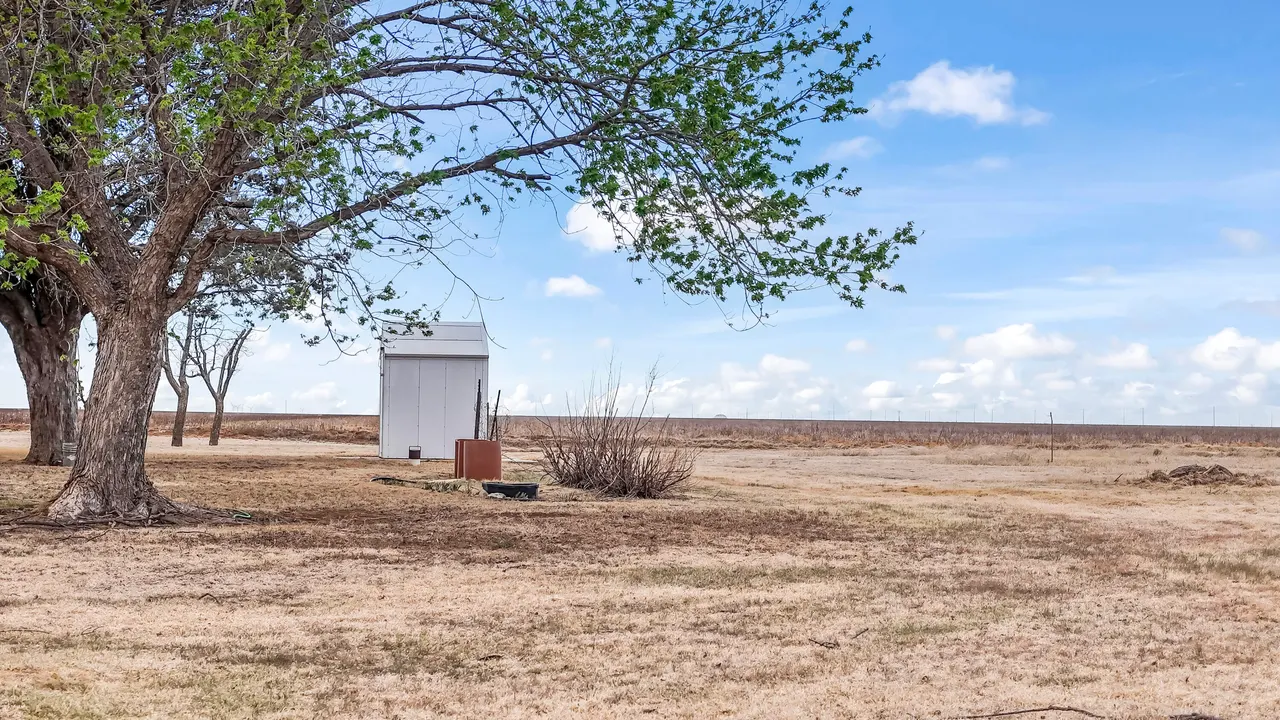 Photo 8 — 1283 County Road 12, Tulia, TX 79088