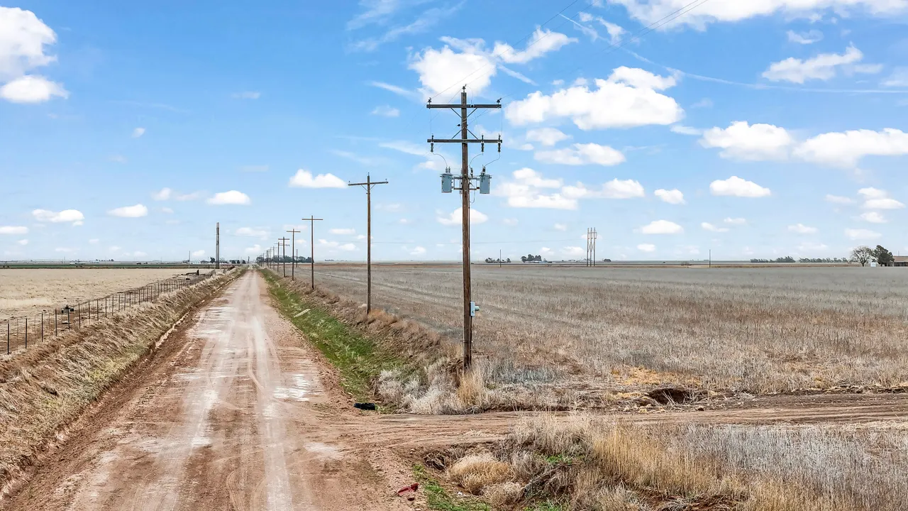 Photo 9 — 1283 County Road 12, Tulia, TX 79088